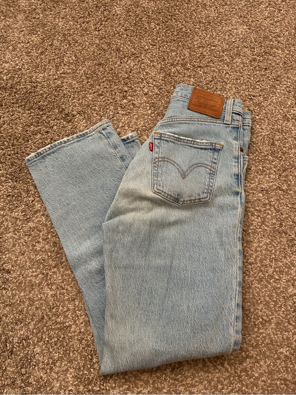 Levi's Women’s Light Blue Ribcage Straight Jeans